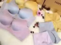 出售女性內衣