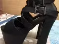全新高跟鞋，没有穿过，可验货，回国便宜处理，全部5元一双