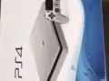 全新的SONY PS4游戏机。出售