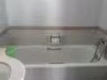 油池地铁站附近有单间主人房房出租！地铁站就在对面！