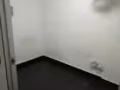 小房间