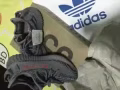 adidas  yeezy 350. $550 .乌节路买的新款有发票 价格可商