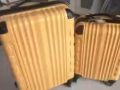 24寸行李箱出售，附赠一小行李箱