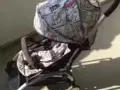 婴儿推车可折叠