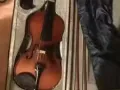 因为买了新琴所以低价售卖小提琴，有松香两把弓