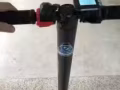 處理一台二手滑板車