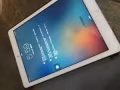 出ipad air 4g板。一口价$300。非诚勿扰…谢谢