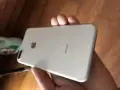 出一部银色32GB的iPhone7+