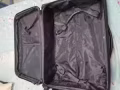 出售 9.999999成新 28 旅行箱 軟殼 