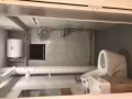 武吉班让地铁旁边，旁边两个购物中心，楼下巴士站。走路一分钟可到。大牌184