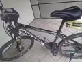 油减震油刹山地车