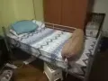 9成新自用单人床两架便宜出售