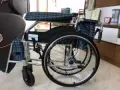 9.9成新轮椅，没怎么用过，便宜转卖！