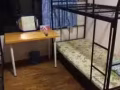 海军部地铁站附近公寓有女搭房，隔间出租，欢迎中介带人联系电话90555784