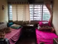 ~~PAYA LEBAR（巴耶利峇）附近超大普通房招一名女房客；现住一名女生～～