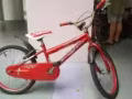 裕廊西65街673卖小孩自行车1辆