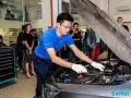 需要修理汽车工人