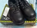 卖一双劳保鞋