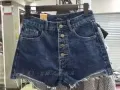 全新牛仔短裤