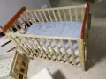 9.9成新婴儿床，送小摇篮 60新币义顺自取