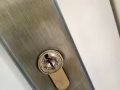 职业锁匠 24小时专业开锁-换锁- 快速服务 82217880Locksmith