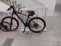 高級山地自行車