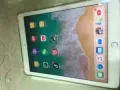 IpadAir2/64Gb/插卡版出售