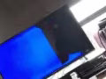 家里电视机坏了， 找人维修