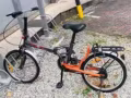 一辆自行车