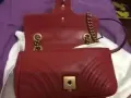 Gucci 女包原价2400，金沙购得。现价1600，全新。