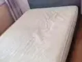 九成新双人床带床垫100