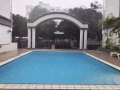 亚龙40巷 近巴耶利峇双色地铁站 达科达地铁站高级泳池公寓 单间出租