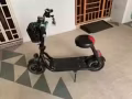 本人月底回國低價出電動車