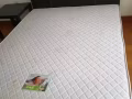 有免费有贱卖。紧急处理二手床，餐桌，凳子，冰箱洗衣机。
