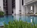 马里是他房间出租