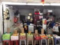 兀兰三十一街，卖鱼摊出租。