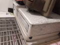 閒置單人床 雙人床 和學習桌等出售
