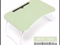 全新電腦桌和床上小桌子，低價出售