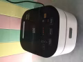 出一個美的智能電飯煲。很新
