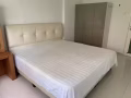 整洁明亮房