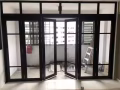 專業更換鋁窗，鋁花，鍛鐵門，浴室門SK Door ,Bi fold door