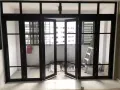 专业更换铝窗，铝花，锻铁门，浴室门SK Door ,Bi fold door