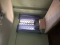 欢迎爱干净单身男女或者夫妻入住，靠近市区，楼下巴士站，步行8分钟左右到偌维纳地铁
