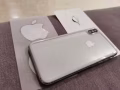 出售一部九成新苹果X，256GB，原盒全配，最低价880