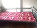 9成新，宜家单人铁床，$60