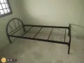 单人床架