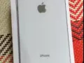 出售一部8plus 64G银色