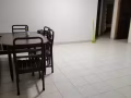 淡宾尼地铁站附近走路10分钟蓝线。8分绿线。只住合法人数可报服务业本屋地址。。
