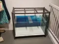 盛港出售三尺鱼缸+鱼缸架，九成新，因急事回国，打包出售~自取