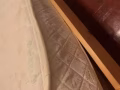 9.9新 Queen size 双人床+床垫便宜转让了